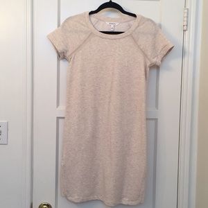 Athletes dress. Like new. Oatmeal color. Size XS